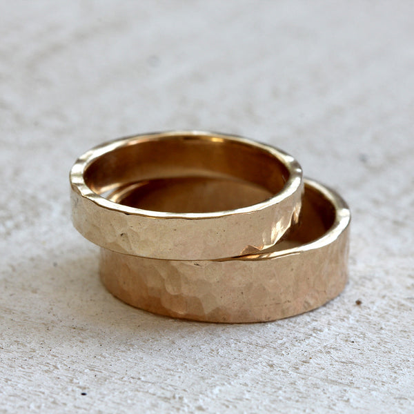 14k gold hammered ring wedding set