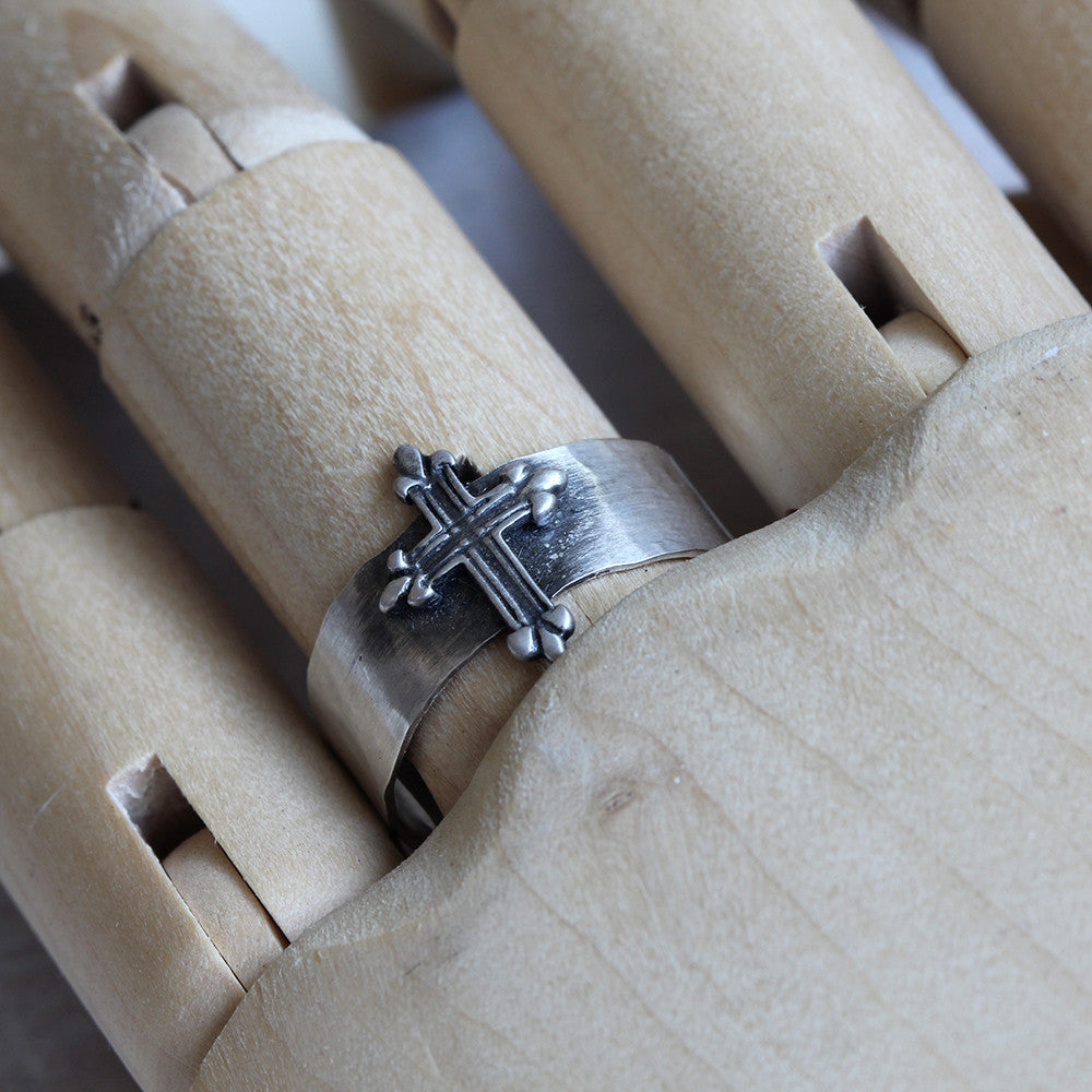 Cross ring – Praxis Jewelry