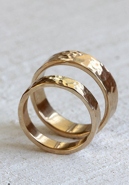 Hammered Wedding ring set 14k gold