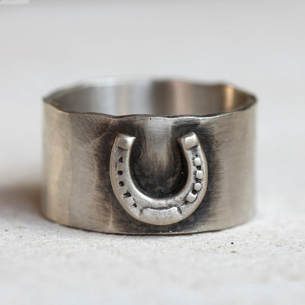 Horseshoe ring lucky ring