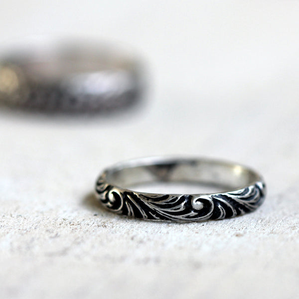 Renaissance pattern ring